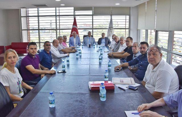 Akhisar Üniversitesi Derneği iki milletvekilinin katılımı ile toplandı