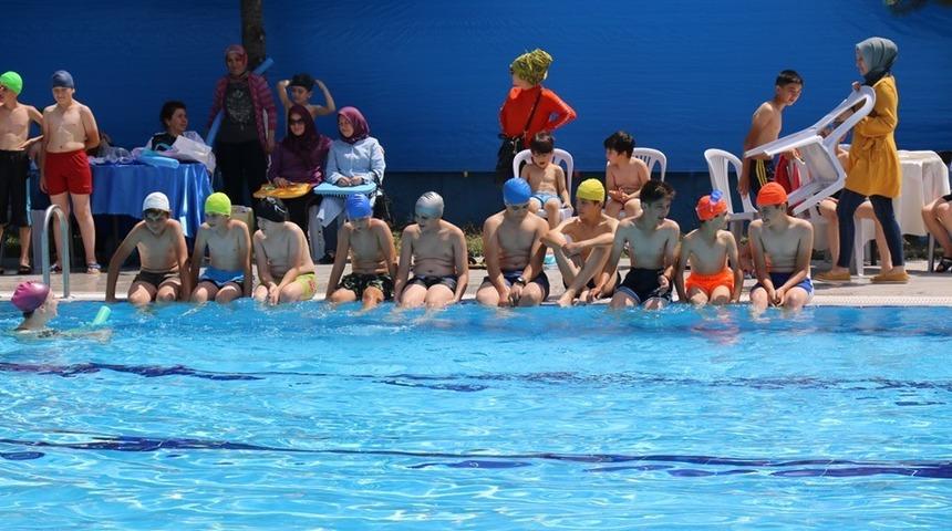 Pazaryeri&rsquo;nde y&uuml;zme kursu a&ccedil;ıldı