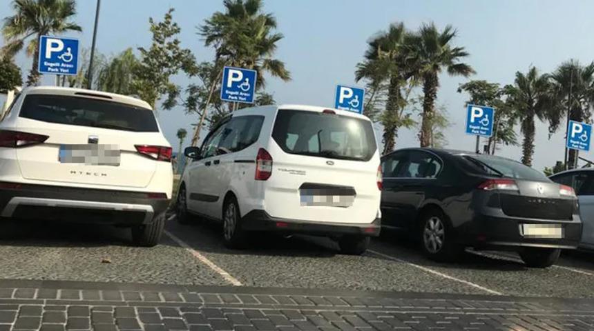 Antalya'daki d&uuml;nyaca &uuml;nl&uuml; plajda &ccedil;irkin g&ouml;r&uuml;nt&uuml;