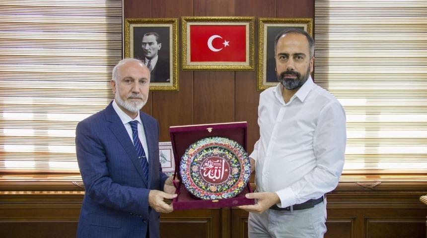 M&uuml;ft&uuml; Keskin&rsquo;den Rekt&ouml;r Şevli&rsquo;ye ziyaret