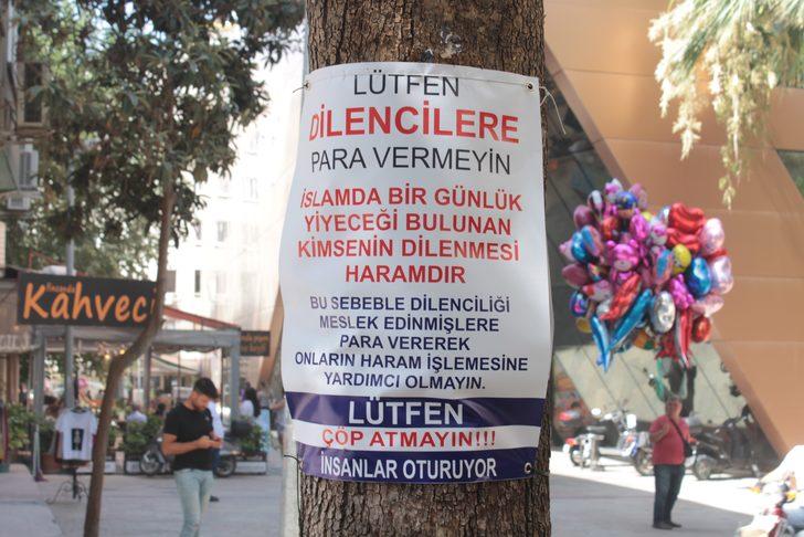 'Dilencilere para vermeyin' yazısının altında dileniyorlar G2