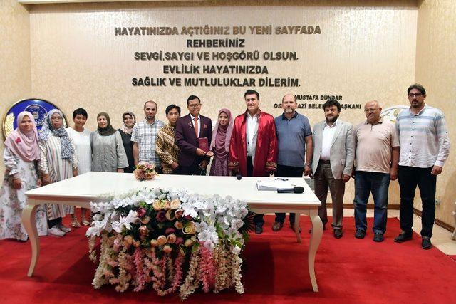 Tsunami&rsquo;den kurtuldular, Bursa&rsquo;da evlendiler 4