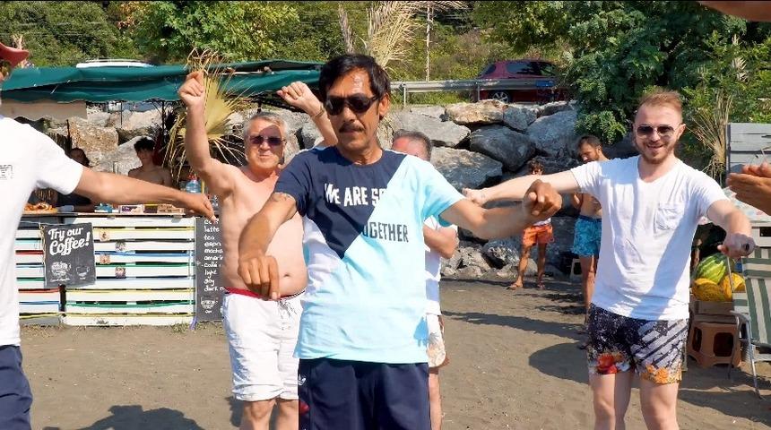 Ankaralı Turgut&rsquo;tan yeni sanat&ccedil;ılara taş