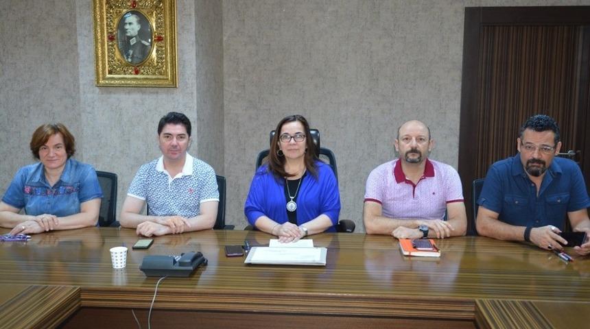 İzmit Belediyesi masa, sandalye ve tabura alım ihalesi ger&ccedil;ekleştirdi