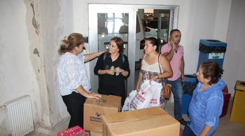 Oyuncaksız &Ccedil;ocuklar Derneği mutluluk dağıtıyor