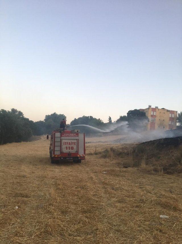 Anız yangını korkuttu