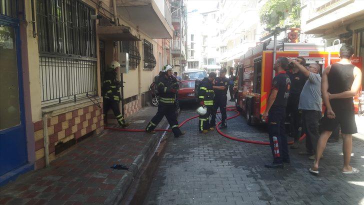 Evde mahsur kalan genci mahalle sakinleri kurtardı! G1