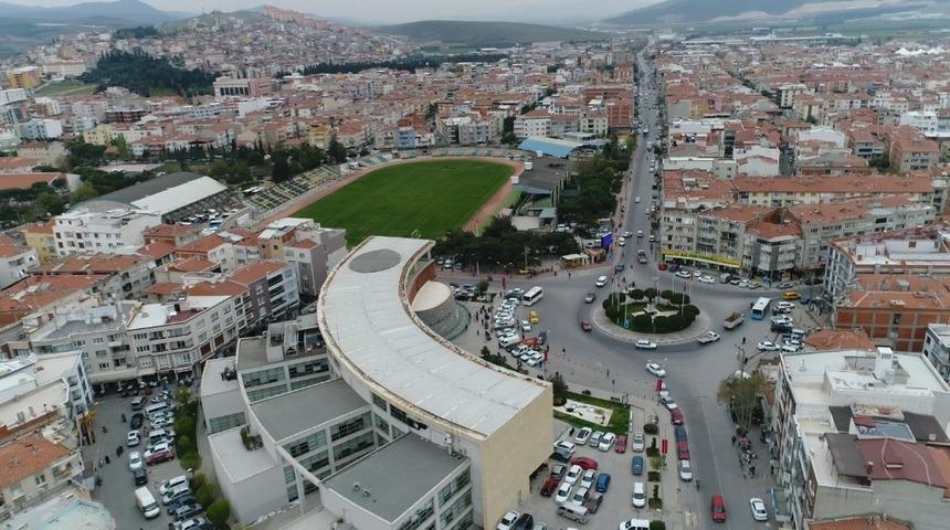 Dev maç dev ekranda Akhisar Milli Egemenlik Meydanında