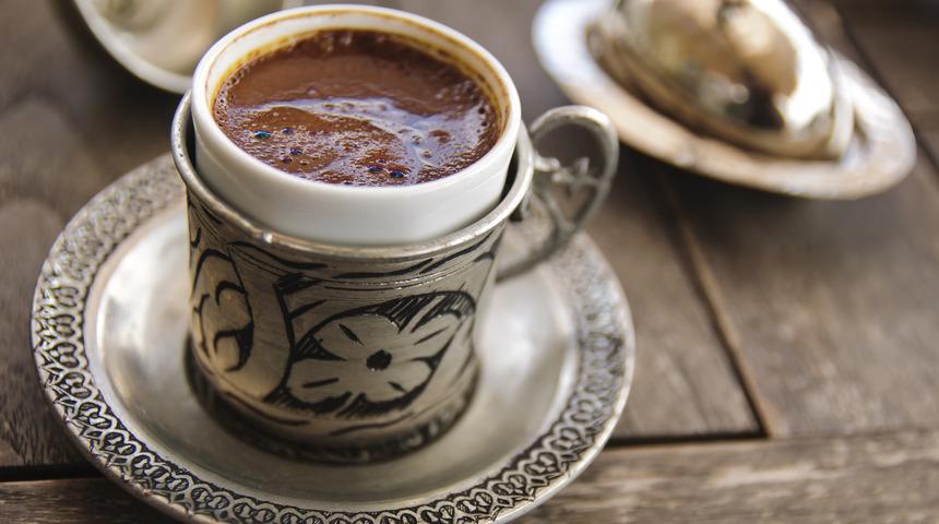 D&uuml;nya T&uuml;rk kahvesini sanatla keşfedecek