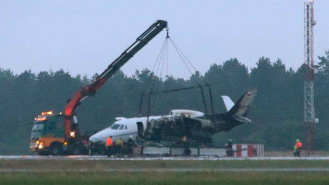 Şarkıcı Pink ölümden döndü