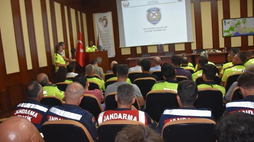 Antalya’da Kurban Bayramı tedbirleri masaya yatırıldı
