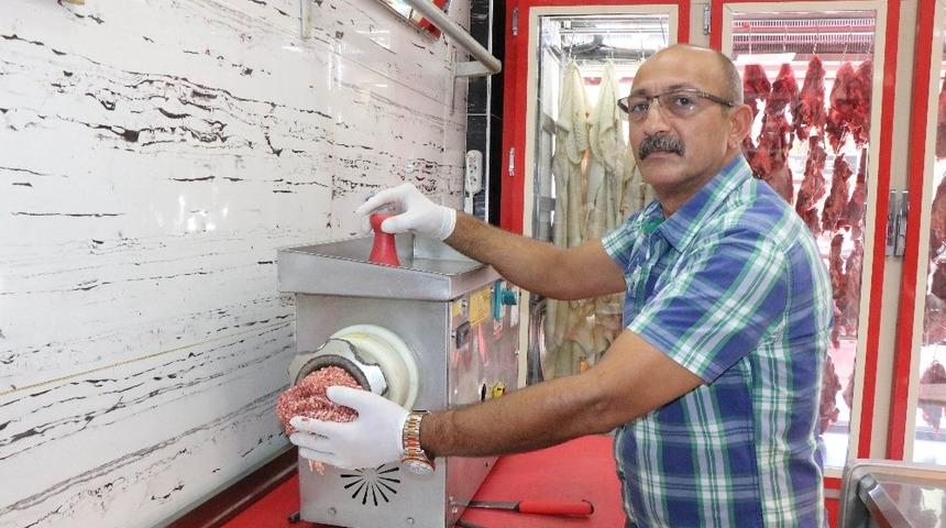 Kasaplar küçükbaşı 150, büyükbaşı da 400 liradan kesecek