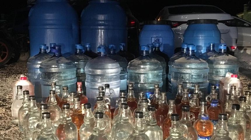 &Ccedil;eşme&rsquo;de bir kişi sahte i&ccedil;kiden zehirlendi