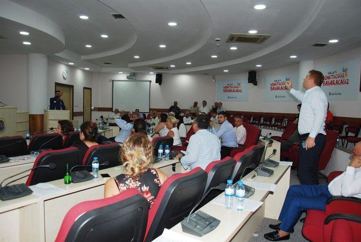 Seyhan Belediyesinin gideri gelirinden fazla çıktı G5