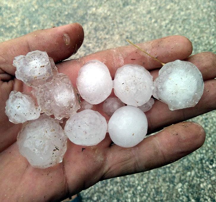 Korkuteli'de sağanak ve dolu, tarım alanlarını vurdu G1