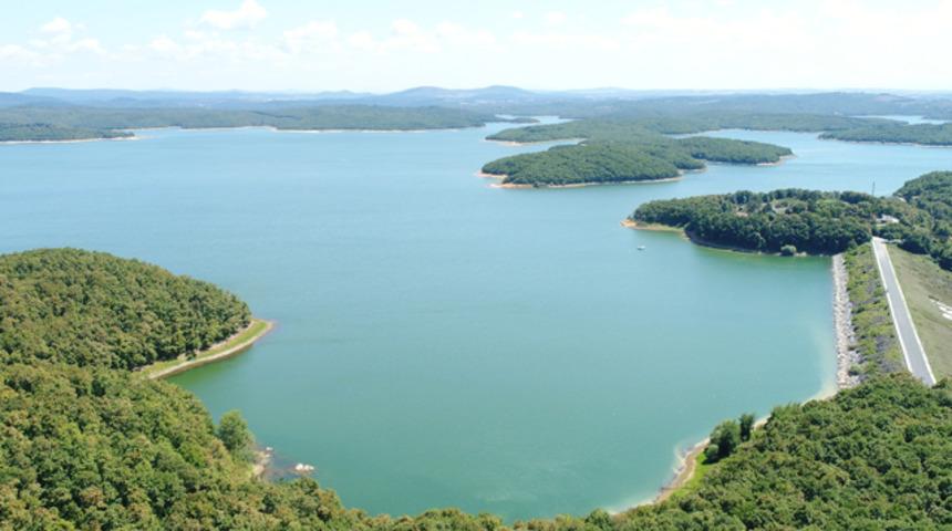 &Ouml;merli Barajı'ndaki su seviyesi son 5 yılın en d&uuml;ş&uuml;k seviyesine geriledi