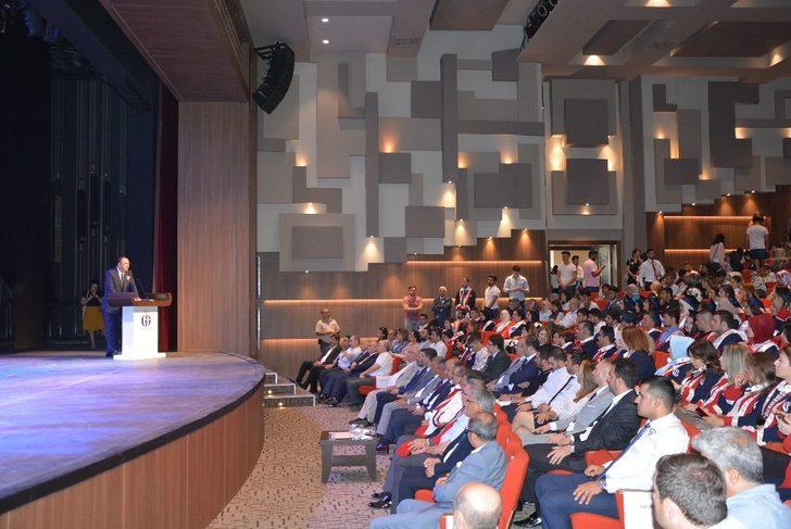 Gülsan Yönetim Kurulu Başkanı Topçuoğlu’ndan gençlere ‘altın’ tavsiyeler G2