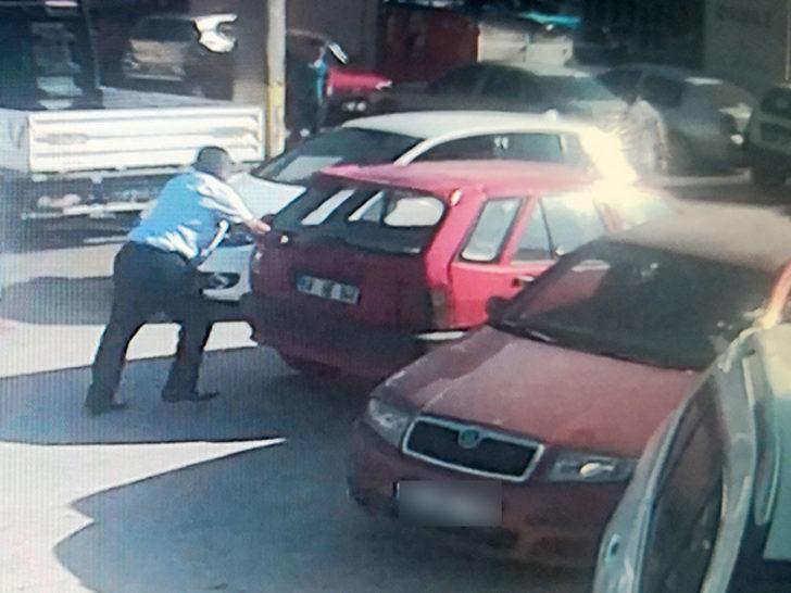 Satıp parasını alamadığı otomobilini iterek kaçırdı G3