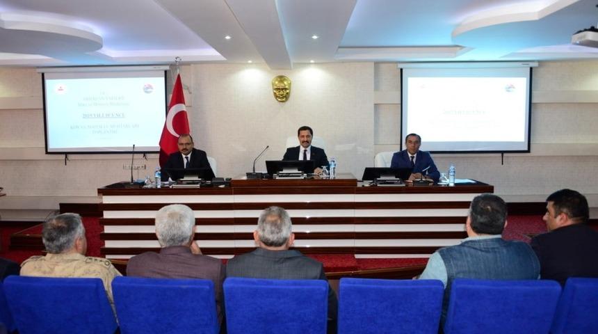 Vali Masatlı, merkez mahalle ve köy muhtarları ile bir araya geldi