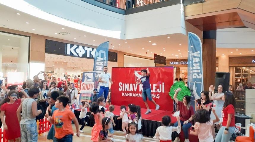 Kahramanmaraşlı &ccedil;ocuklar tatilin tadını &ccedil;ıkarıyor