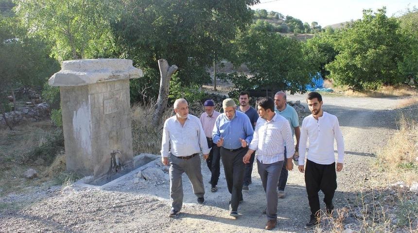 M&uuml;ft&uuml; &Ccedil;etin, Kemah&rsquo;ın k&ouml;ylerinde incelemede bulundu