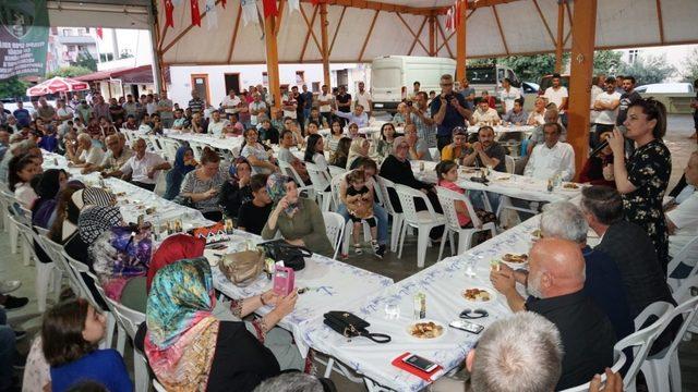 Başkan Hürriyet, Yeşilovalı vatandaşlarla buluştu