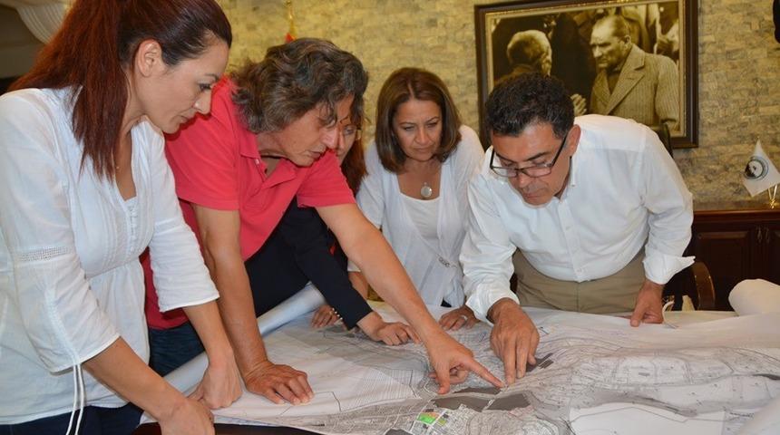 Başkan Demir&rsquo;in saha &ccedil;alışması devam ediyor