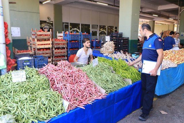 Zabıtalar bayram öncesi denetimlerini arttırdı