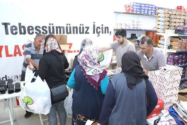 Şehitkamil’in bayramlıkları yüzleri güldürdü