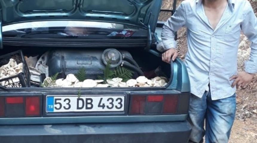 1,5 yıl &ouml;nce kızını ka&ccedil;ırdığı şahıs tarafından &ouml;ld&uuml;r&uuml;ld&uuml;