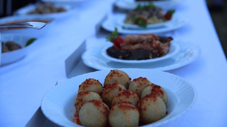 Bitlis&rsquo;te y&ouml;resel yemek yarışması