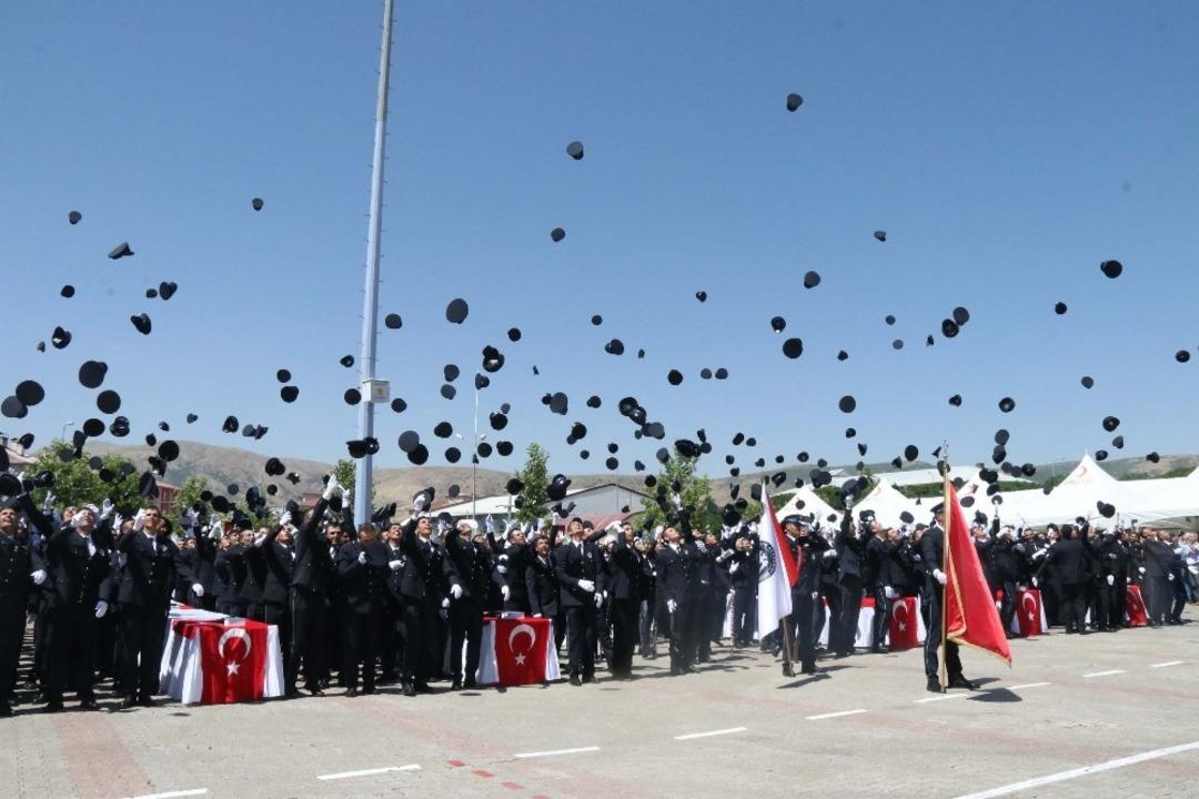 Bitlis POMEM&rsquo;de mezuniyet t&ouml;reni