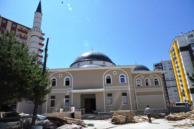 Bozgedik Yayla Cami’si yenilendi