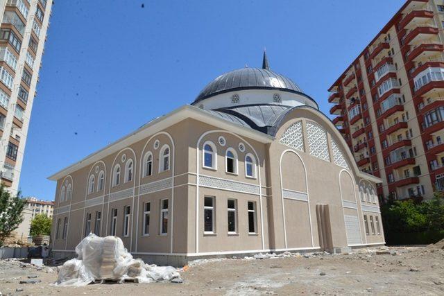 Bozgedik Yayla Cami’si yenilendi