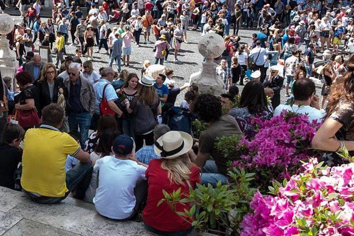 Artık oraya oturmak yasak! Oturanlara para cezası kesilecek G4