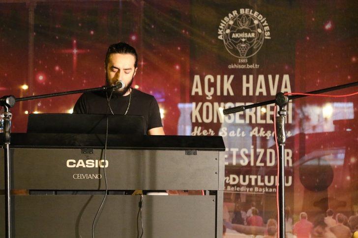 Akhisar’da yaz akşamları artık farklı esiyor G4