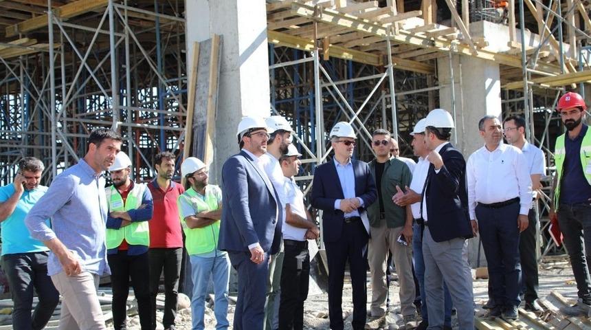 Vali Ekinci;"Hem hizmet hem istihdam anlamında sanayi sitemiz, bizim i&ccedil;in &ccedil;ok &ouml;nemli"