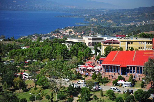 Sakarya Üniversitesi’nde kontenjanlar doldu