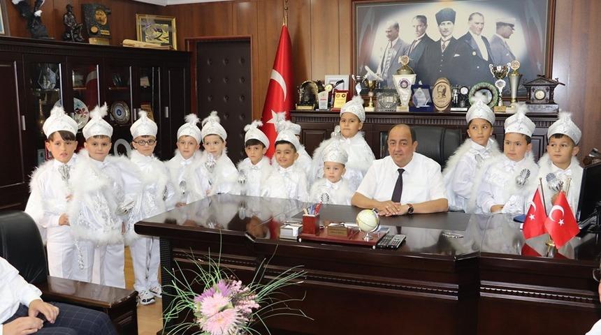 G&uuml;l&uuml;&ccedil; Belediyesi s&uuml;nnet ş&ouml;leninin 6.&rsquo;sını ger&ccedil;ekleştirdi