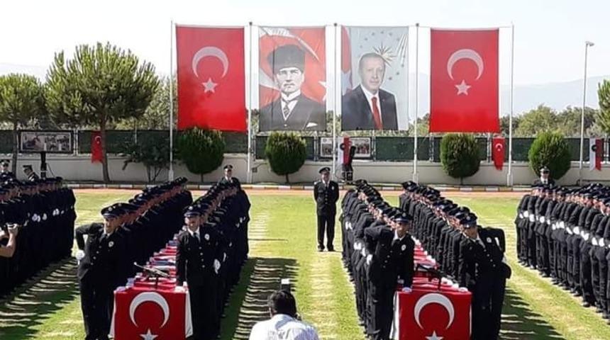 Aydın MHP, &ccedil;i&ccedil;eği burnunda polislere başarı diledi