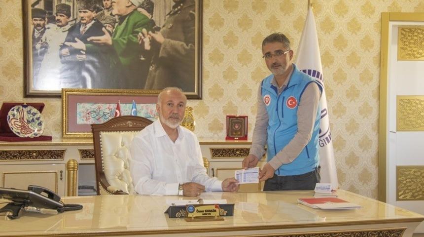 M&uuml;ft&uuml; Keskin&rsquo;den kurban bağışı