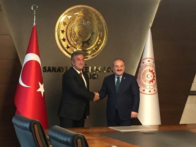 Bakan Varank’tan Türkiye Uzay Ajansı açıklaması