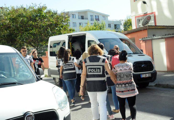 Yalova'da 'evlilik' tuzaklı fuhuş çetesi çökertildi: 17 gözaltı G3