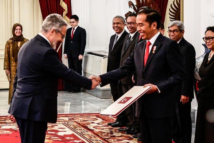 Büyükelçi Kılıç, Endonezya Devlet Başkanı'na güven mektubunu sundu G4