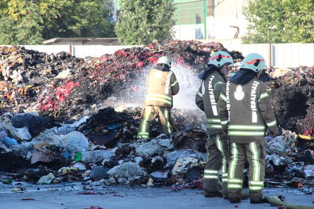 (Geniş Haber)Sefaköy'de atık deposunda yangın