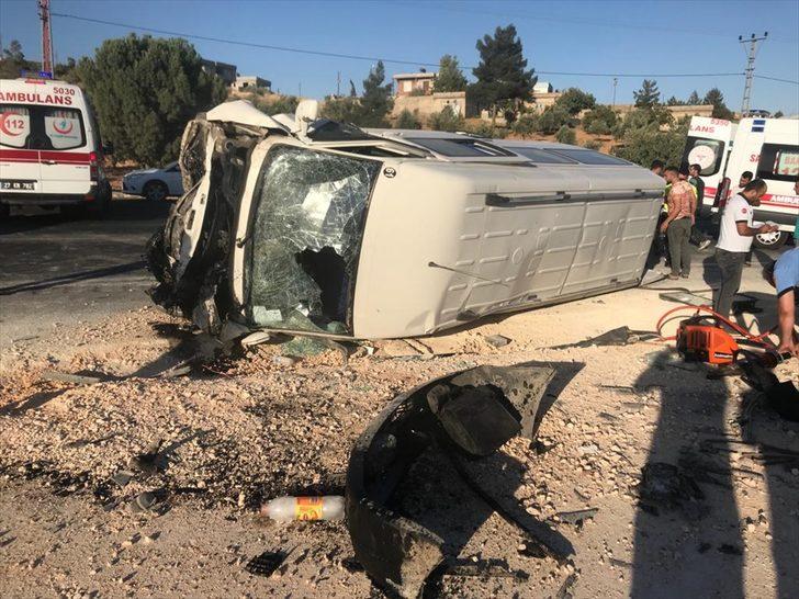 Gaziantep'te trafik kazası: 3 ölü, 12 yaralı G1