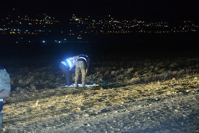 Amcası ve kuzenini tüfekle vurdu