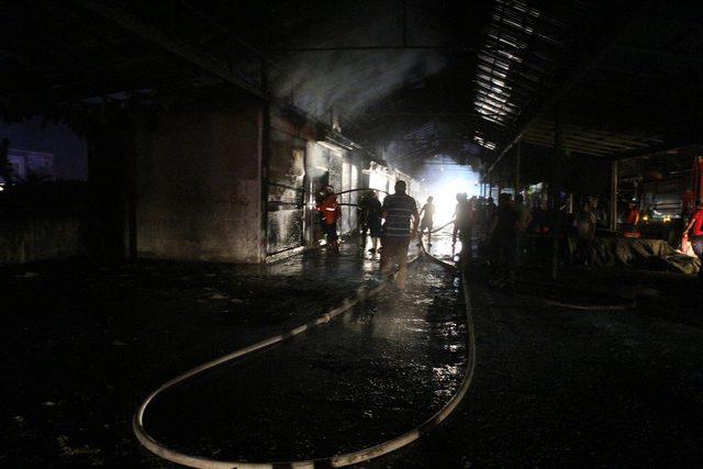 Zonguldak'ta pazar yerinde yangın