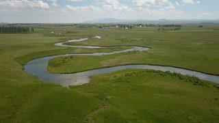 Kars'ta menderesler doyumsuz bir manzara sunuyor