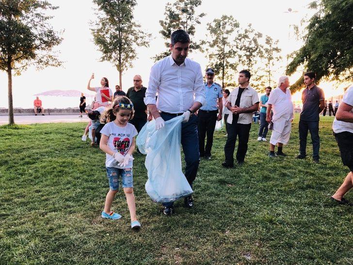 Başkan Yüksel, Kartallılar ile çöp topladı G2